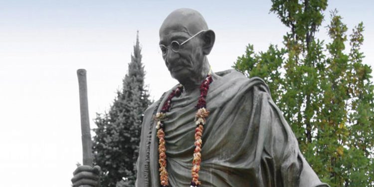 statue of Mahatma Gandhi