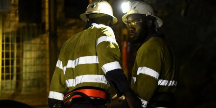 Despite rescue efforts, in late May the first bodies of the miners were recovered from the Perkoa zinc mine
