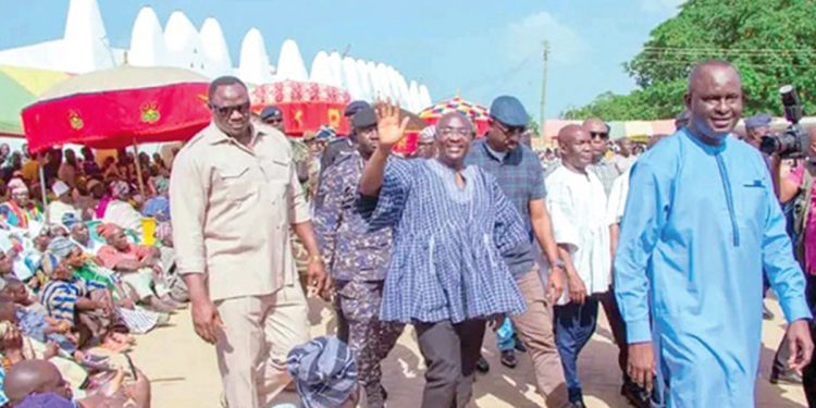 Vice-President Mahamudu Bawumia (with hand raised) being welcomed to the durbar ground
