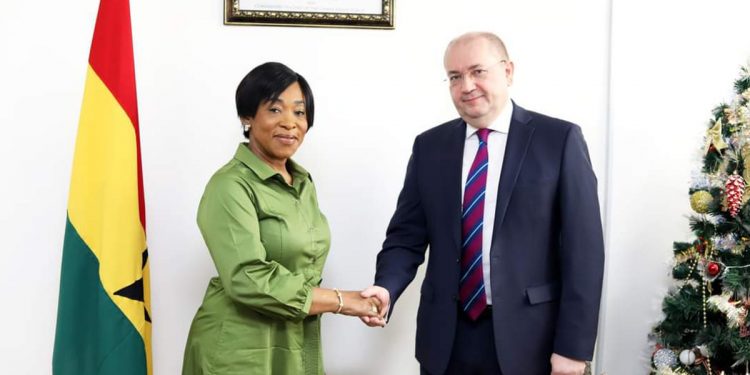Foreign Affairs Minister holds discussions with Russian Ambassador 